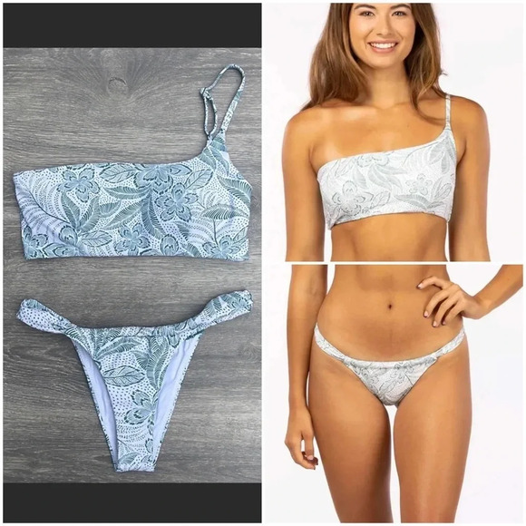 Rip Curl Other - Rip Curl Rio Floral One Should Crop & Skimpy Coverage Bottoms, teal